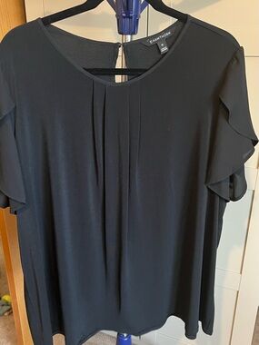 41 Hawthorn Black Ruffle Sleeve Pleated Front Blouse